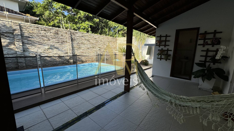 Imagem Casa com 4 Quartos à Venda, 300 m² em Centro - Palhoça Imagem Casa com 4 Quartos à Venda, 300 m² em Centro - Palhoça
