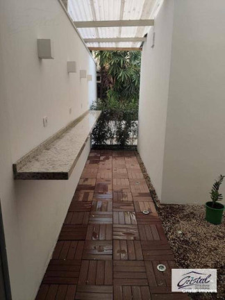 Imagem Casa com 8 Quartos à Venda ou Locação, 270 m² em Jardim Fontana - Cotia