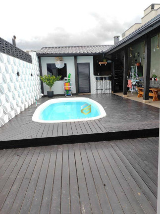 Imagem Casa com 2 Quartos à Venda, 74 m² em Universitário - Tijucas