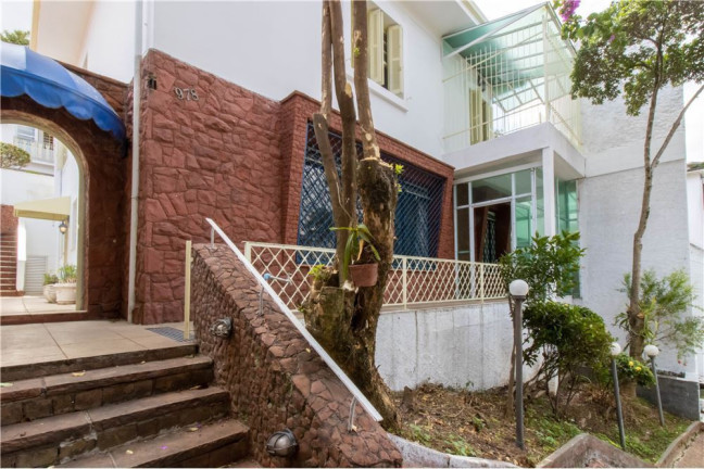 Imagem Casa com 4 Quartos à Venda,  em Pacaembu - São Paulo