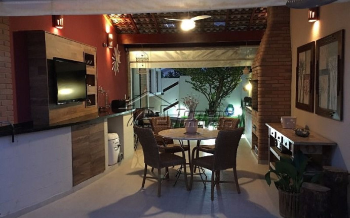 Casa de Condomínio com 3 Quartos à Venda, 250 m² em Urbanova - São José Dos Campos