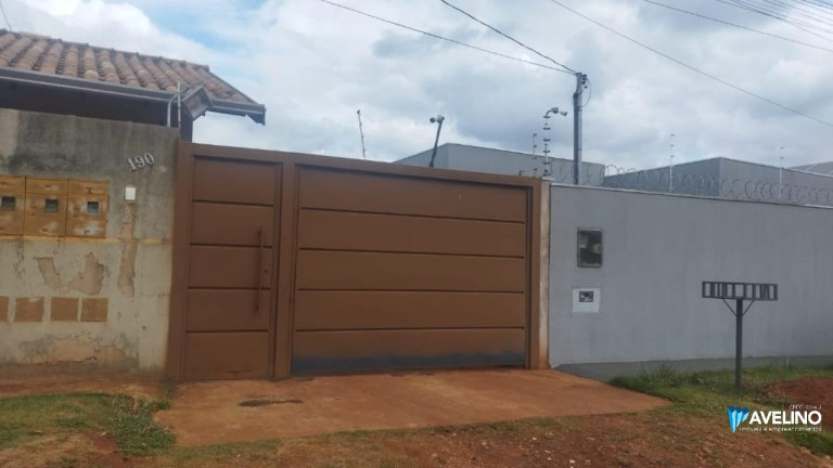 Casa de Condomínio com 2 Quartos à Venda, 10 m² em Jardim Itatiaia - Campo Grande