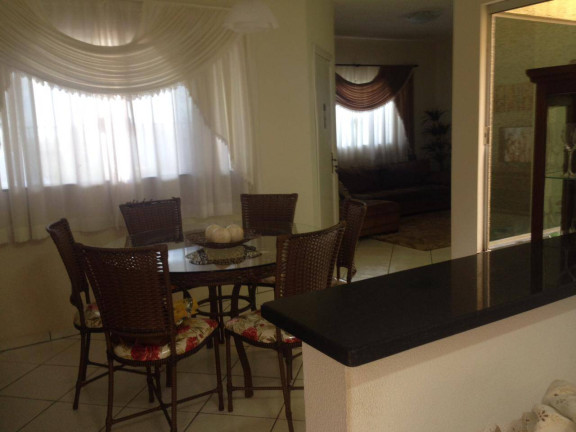 Imagem Casa com 3 Quartos à Venda, 300 m² em Jardim Santa Alice - Arapongas Imagem Casa com 3 Quartos à Venda, 300 m² em Jardim Santa Alice - Arapongas
