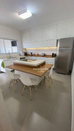 Imagem Casa com 2 Quartos à Venda, 116 m² em Santo Antônio - São Caetano Do Sul Imagem Casa com 2 Quartos à Venda, 116 m² em Santo Antônio - São Caetano Do Sul