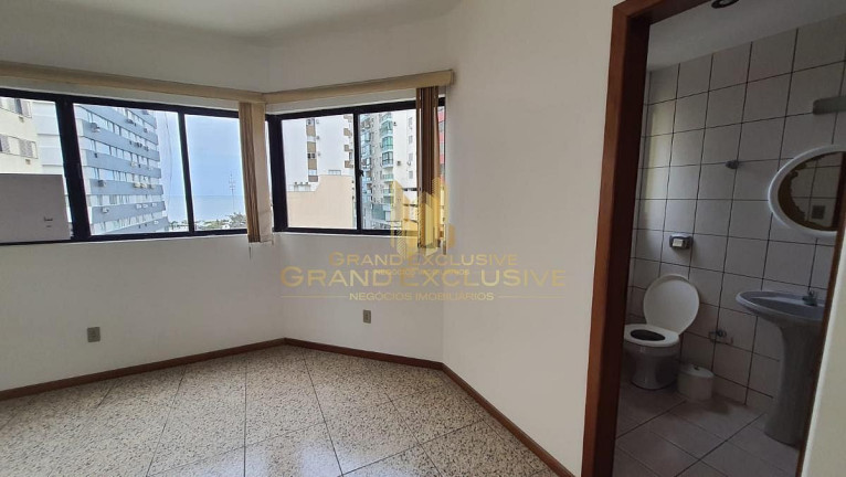 Imagem Apartamento com 3 Quartos à Venda, 230 m² em Centro - Balneário Camboriú