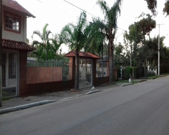 Imagem Casa com 4 Quartos à Venda, 300 m² em Belém Novo - Porto Alegre Imagem Casa com 4 Quartos à Venda, 300 m² em Belém Novo - Porto Alegre