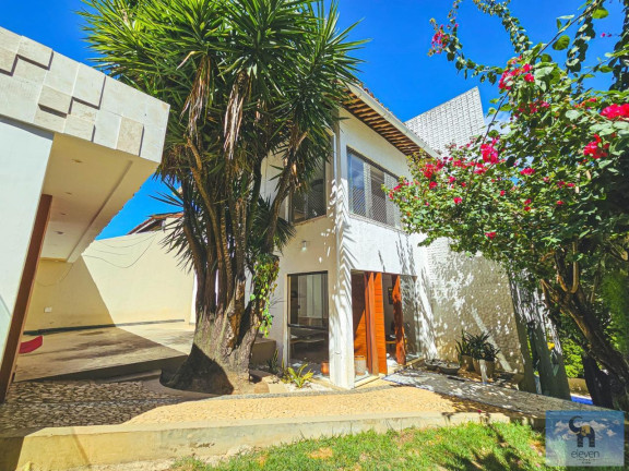 Casa com 4 Quartos à Venda, 266 m² em Candeal - Salvador