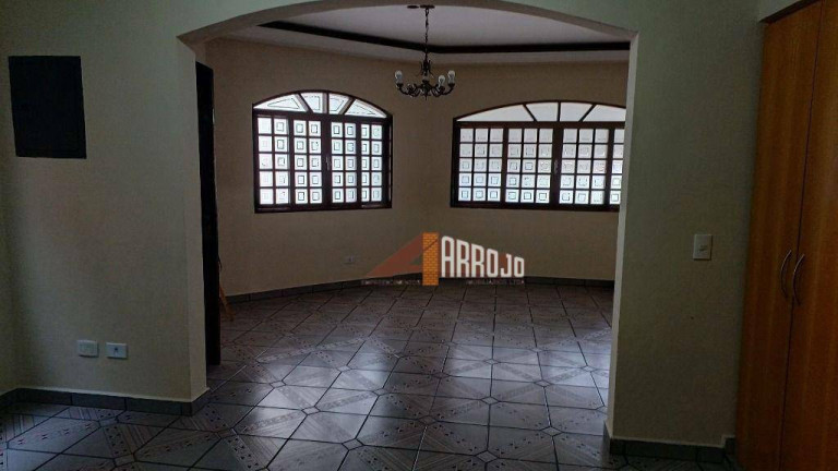 Sobrado com 3 Quartos à Venda, 220 m² em Vila Esperança - São Paulo