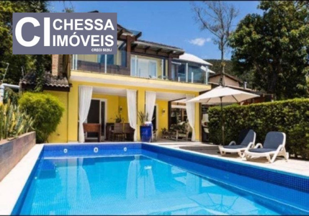 Imagem Casa com 3 Quartos à Venda, 395 m² em Praia De Taquaras - Balneário Camboriú Imagem Casa com 3 Quartos à Venda, 395 m² em Praia De Taquaras - Balneário Camboriú
