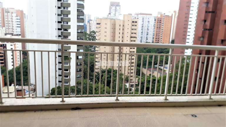Apartamento com 4 Quartos à Venda, 240 m² em Morumbi - São Paulo