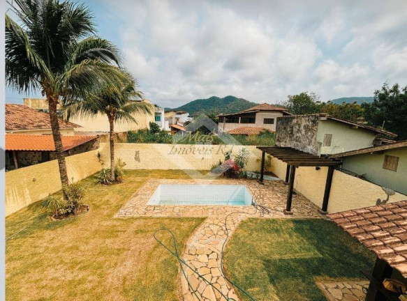 Imagem Casa com 3 Quartos à Venda, 450 m² em Itaipu - Niterói