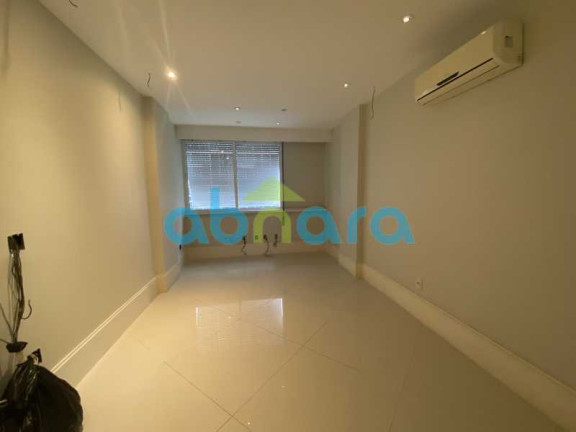 Imagem Apartamento com 3 Quartos à Venda, 210 m² em Copacabana - Rio De Janeiro