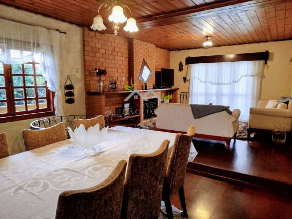 Imagem Casa com 4 Quartos à Venda, 300 m² em Jardim Márcia - Campos Do Jordão