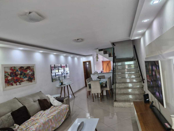 Imagem Casa com 3 Quartos à Venda, 200 m² em Taquara - Rio De Janeiro Imagem Casa com 3 Quartos à Venda, 200 m² em Taquara - Rio De Janeiro