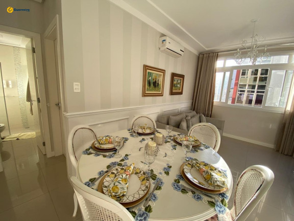 Imagem Apartamento com 2 Quartos à Venda, 66 m² em Centro - Florianópolis