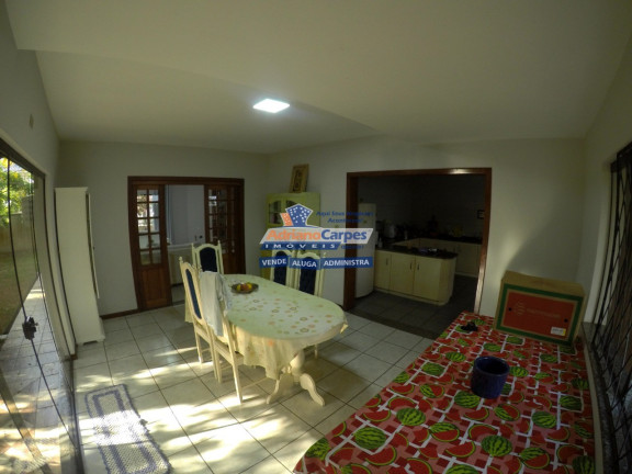 Imagem Casa com 5 Quartos à Venda, 327 m² em Centro - Balneário Piçarras Imagem Casa com 5 Quartos à Venda, 327 m² em Centro - Balneário Piçarras