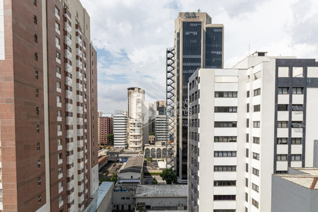 Imagem Imóvel com 3 Quartos à Venda, 240 m² em Itaim Bibi - São Paulo