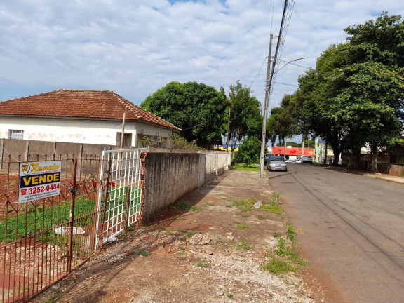 Terreno à Venda, 420 m² em Centro - Arapongas