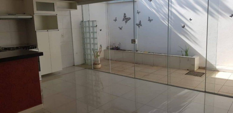 Imagem Imóvel com 3 Quartos à Venda, 1.830.000 m² em São Paulo - Jundiaí