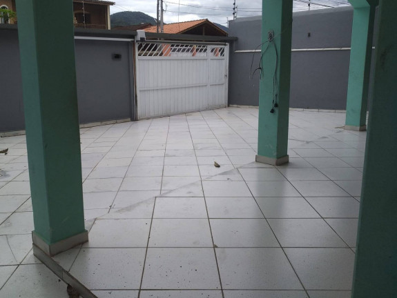 Imagem Casa com 3 Quartos à Venda, 330 m² em Centro - Ubatuba Imagem Casa com 3 Quartos à Venda, 330 m² em Centro - Ubatuba
