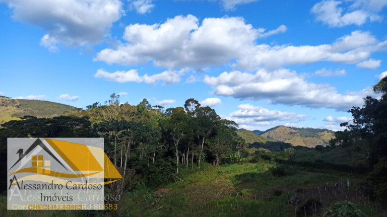Imagem Chácara com 3 Quartos à Venda, 146.000 m²