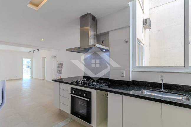 Imagem Apartamento com 3 Quartos à Venda, 135 m² em Copacabana - Rio De Janeiro