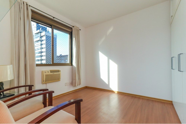 Imagem Apartamento com 2 Quartos à Venda, 74 m² em Petrópolis - Porto Alegre