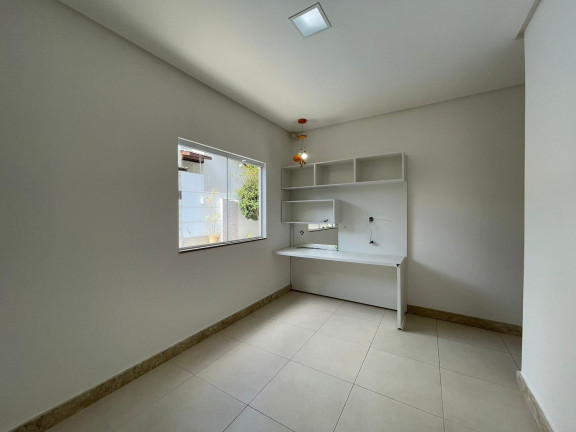 Imagem Casa com 3 Quartos para Alugar, 180 m² em Espírito Santo - Vitória Da Conquista Imagem Casa com 3 Quartos para Alugar, 180 m² em Espírito Santo - Vitória Da Conquista