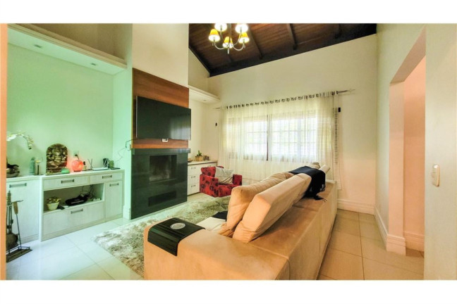 Imagem Casa com 3 Quartos à Venda, em Jardim Itu - Porto Alegre Imagem Casa com 3 Quartos à Venda, em Jardim Itu - Porto Alegre
