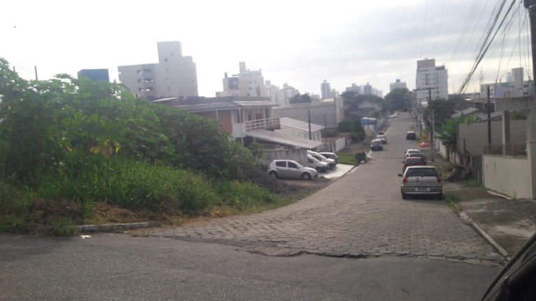 Imagem Terreno à Venda, 375 m² em Pagani - Palhoça Imagem Terreno à Venda, 375 m² em Pagani - Palhoça