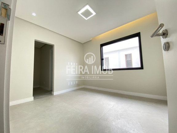 Imagem Casa com 5 Quartos à Venda, 239 m² em Papagaio - Feira De Santana Imagem Casa com 5 Quartos à Venda, 239 m² em Papagaio - Feira De Santana