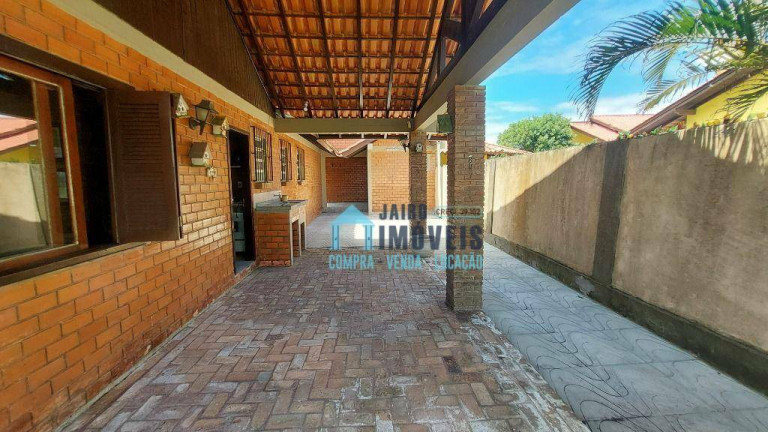 Imagem Casa com 3 Quartos à Venda, 560 m² em Centro - Balneário Pinhal