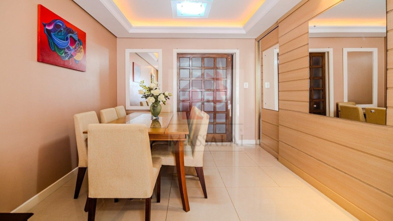 Imagem Apartamento com 3 Quartos à Venda, 180 m² em Menino Deus - Porto Alegre Imagem Apartamento com 3 Quartos à Venda, 180 m² em Menino Deus - Porto Alegre