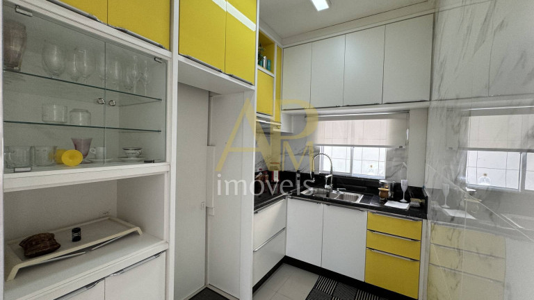 Imagem Casa com 4 Quartos à Venda, 286 m² em Praia João Rosa - Biguaçu Imagem Casa com 4 Quartos à Venda, 286 m² em Praia João Rosa - Biguaçu