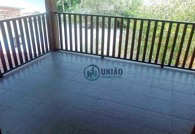 Imagem Casa com 6 Quartos à Venda, 380 m² em Piratininga - Niterói Imagem Casa com 6 Quartos à Venda, 380 m² em Piratininga - Niterói