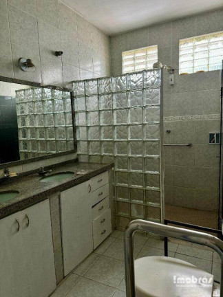 Imagem Casa com 7 Quartos à Venda, 731 m² em Montese - Fortaleza Imagem Casa com 7 Quartos à Venda, 731 m² em Montese - Fortaleza