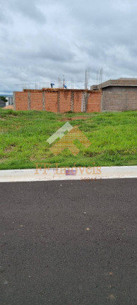 Imagem Terreno à Venda, 300 m² em São Carlos Imagem Terreno à Venda, 300 m² em São Carlos