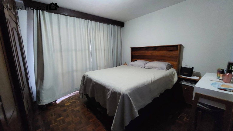 Imagem Casa com 4 Quartos à Venda,  em Boqueirão - Curitiba