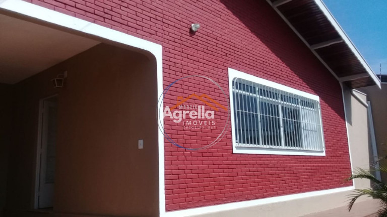 Imagem Casa com 4 Quartos à Venda, 186 m² em Vila Bianchi - Mogi Mirim Imagem Casa com 4 Quartos à Venda, 186 m² em Vila Bianchi - Mogi Mirim
