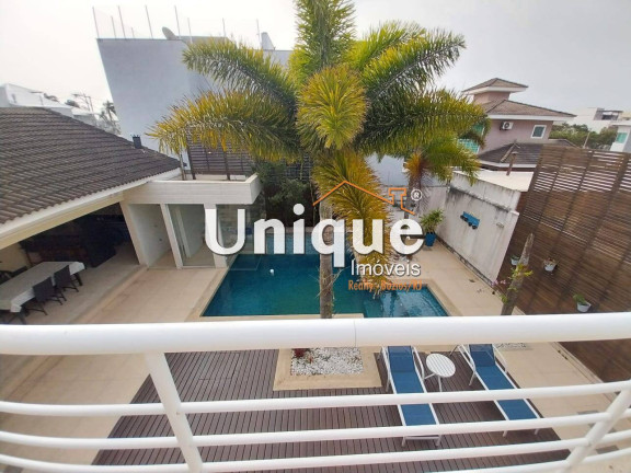 Casa com 4 Quartos à Venda, 450 m² em Portinho - Cabo Frio