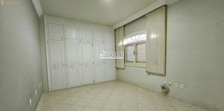Imagem Casa com 4 Quartos à Venda, 1.093 m² em Estados Unidos - Uberaba Imagem Casa com 4 Quartos à Venda, 1.093 m² em Estados Unidos - Uberaba