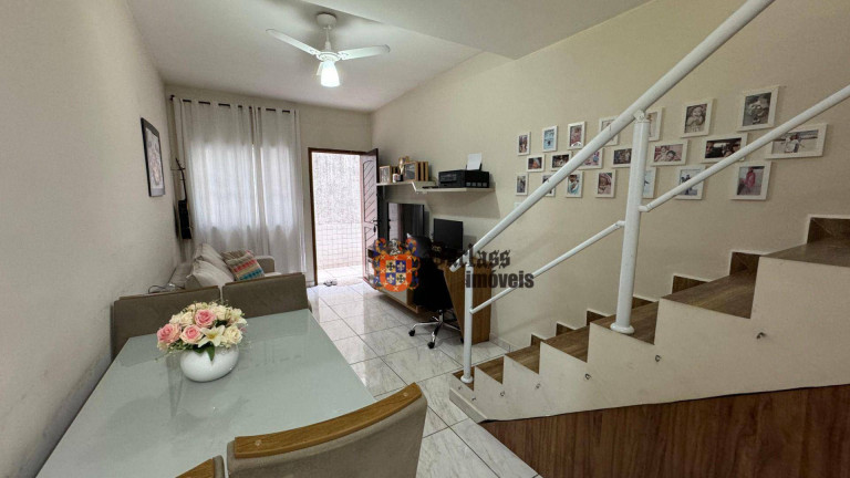 Imagem Sobrado com 2 Quartos à Venda, 62 m² em Vila Guilhermina - Praia Grande Imagem Sobrado com 2 Quartos à Venda, 62 m² em Vila Guilhermina - Praia Grande