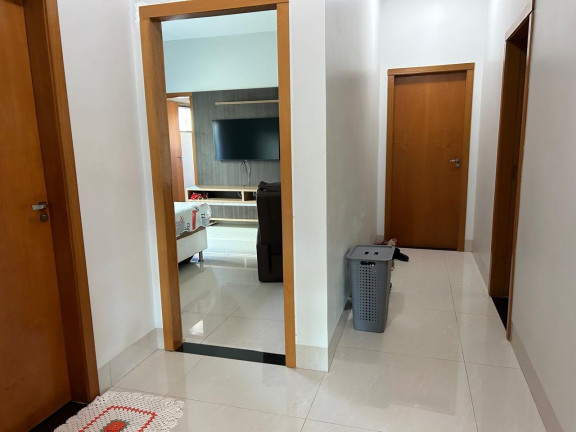Imagem Casa com 3 Quartos à Venda, 280 m² Imagem Casa com 3 Quartos à Venda, 280 m²