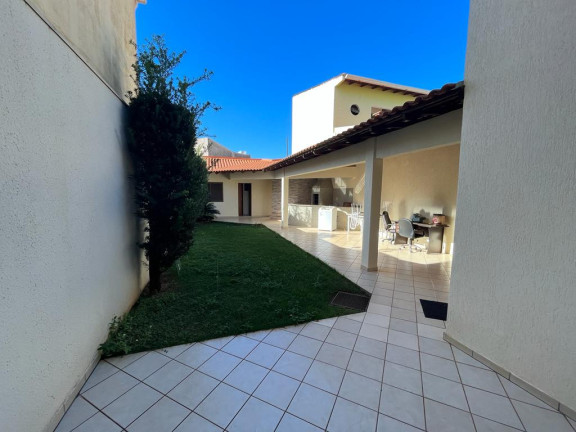 Imagem Sobrado à Venda, 262 m² em Zona Armazém - Umuarama Imagem Sobrado à Venda, 262 m² em Zona Armazém - Umuarama