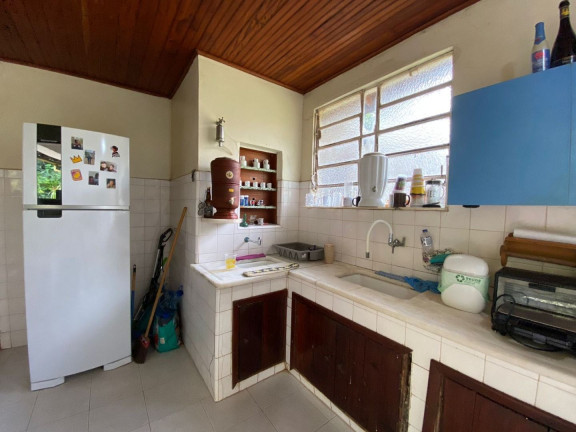 Imagem Casa com 4 Quartos à Venda, 179 m² em Jardim Salaco - Teresópolis