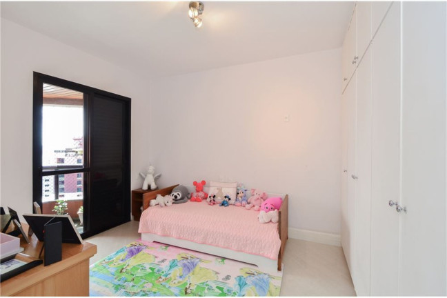 Imagem Apartamento com 4 Quartos à Venda, 241 m² em Vila Suzana - São Paulo