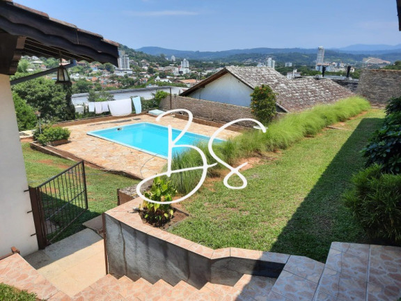 Imagem Casa com 6 Quartos à Venda, 1.500 m² em Viaduto - Igrejinha