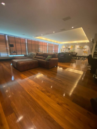 Imagem Imóvel com 3 Quartos à Venda, 280 m² em Copacabana - Rio De Janeiro Imagem Imóvel com 3 Quartos à Venda, 280 m² em Copacabana - Rio De Janeiro