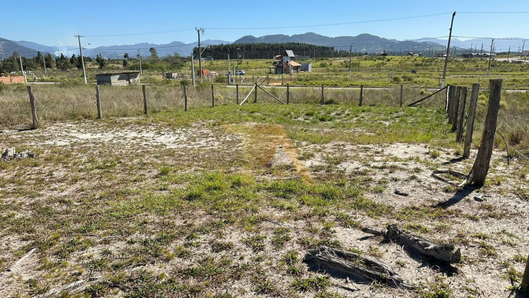 Terreno à Venda,  em Sambaqui - Imbituba