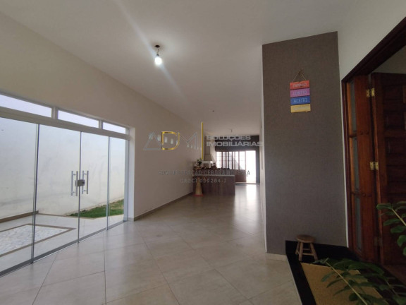 Imagem Casa com 3 Quartos à Venda, 409 m² em Bairro Alto - Botucatu